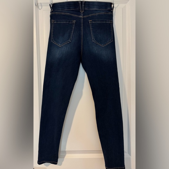 🛍️ any 5 items for $15 🛍️ Curve appeal Dark Blue Skinny Jeans - Picture 3 of 3